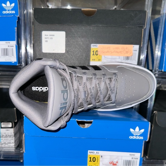 Adidas Entrap Mid Size 10.5 Gray Men’s New In Box - Picture 4 of 6